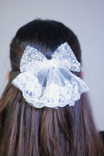 White Classy Lace Bow